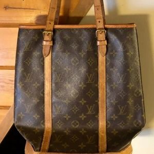 Authentic Louis Vuitton Bucket Bag w Insert Shaper